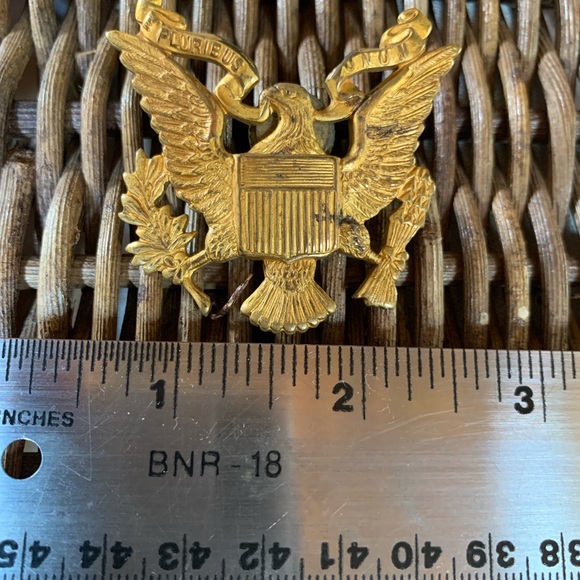 WWII American Civilian Volunteer visor cap eagle, brass - Picture 3 of 3